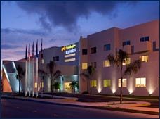 HOLIDAY INN EXPRESS